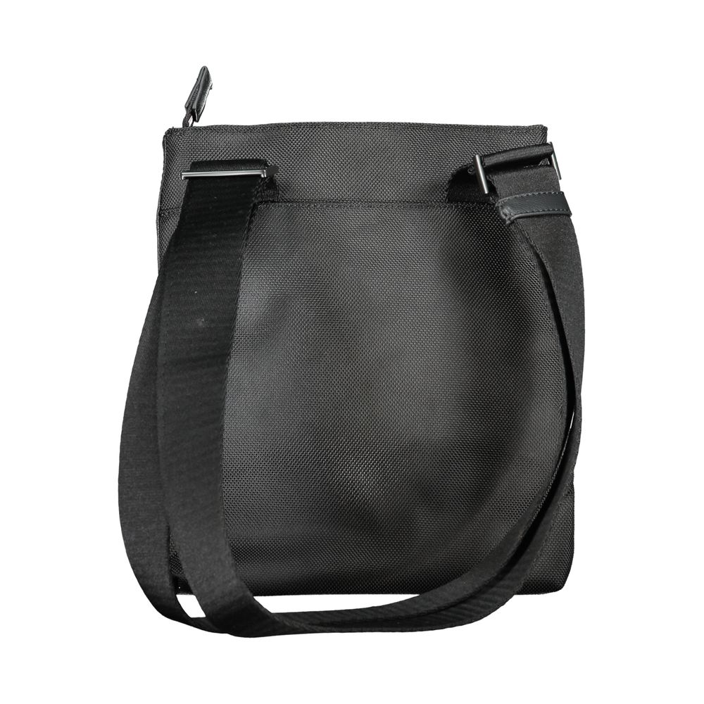 Calvin Klein svart polyesteraxelväska