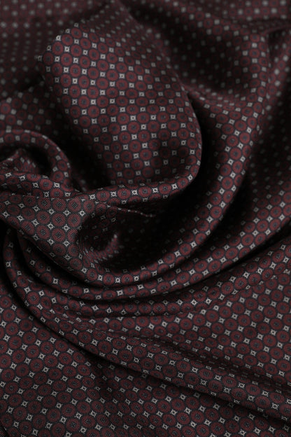 Dolce &amp;amp; Gabbana Rödbrun Prickig Sidenfransad Foulard Halsduk