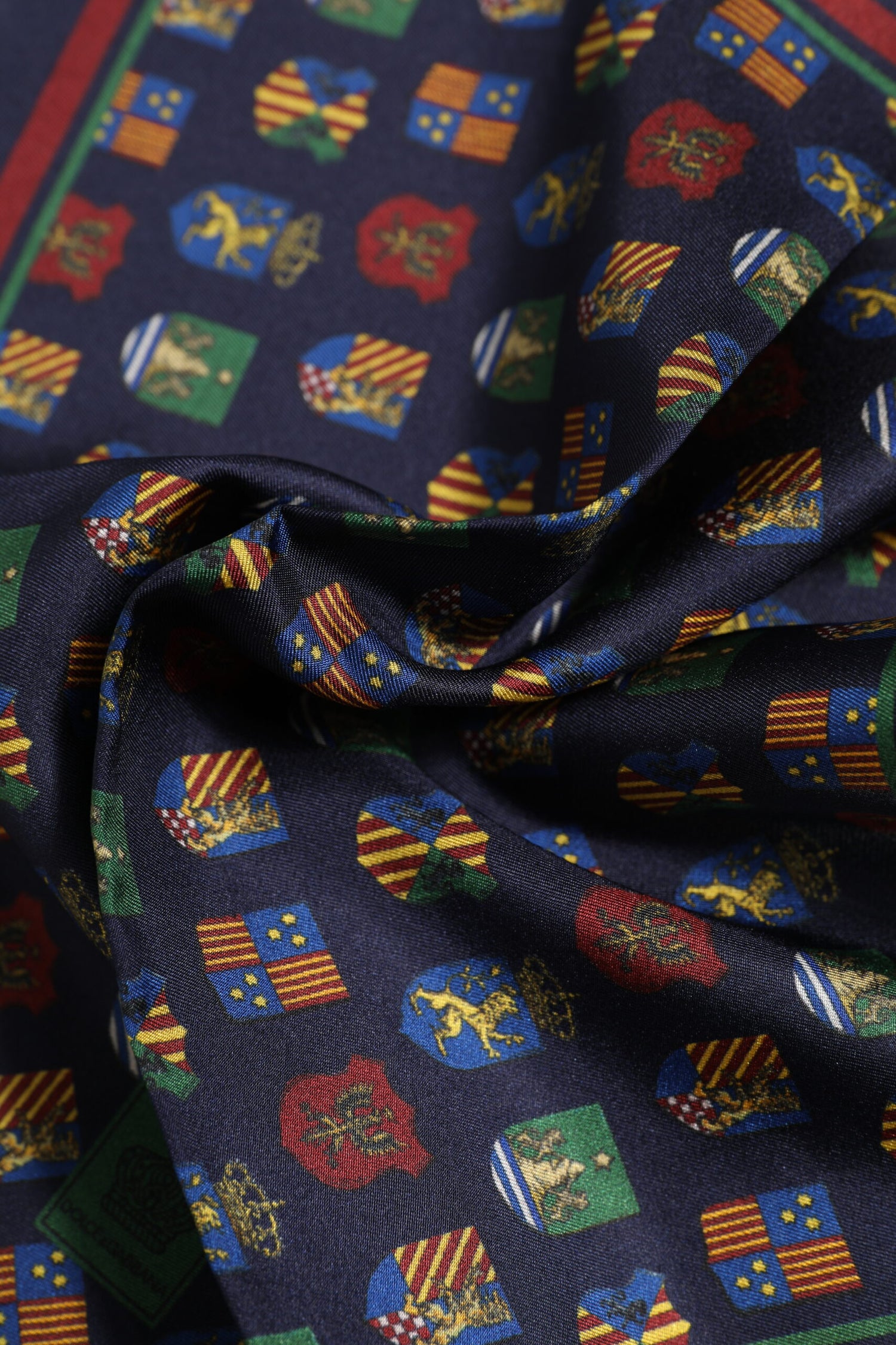 Dolce &amp;amp; Gabbana Flerfärgad Medaljer Fyrkantig Foulard Halsduk