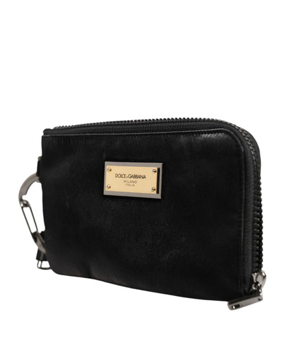 Dolce &amp;amp; Gabbana svart nylon nyckelringspåse med logotyp och plack kuvertväska
