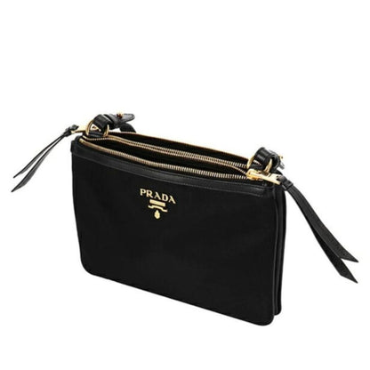 Prada liten axelväska