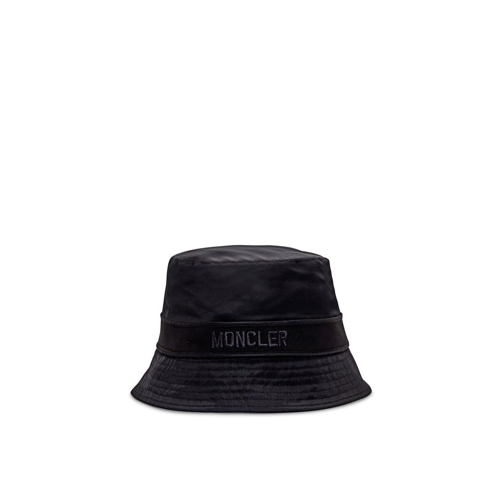 Moncler-keps med logotyp