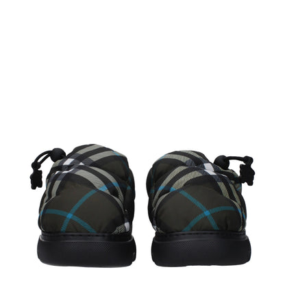 Burberry Gröna Slip-On Loafers i Tyg