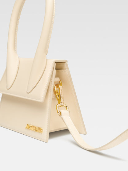 Jacquemus Le Chiquito Moyen elfenbensväska