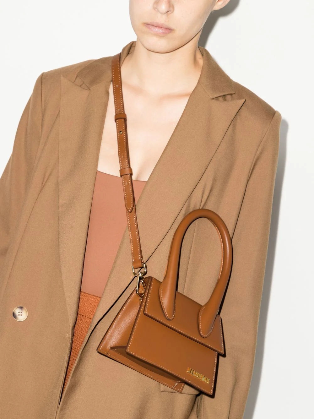 Jacquemus Le Chiquito Moyen Brun väska