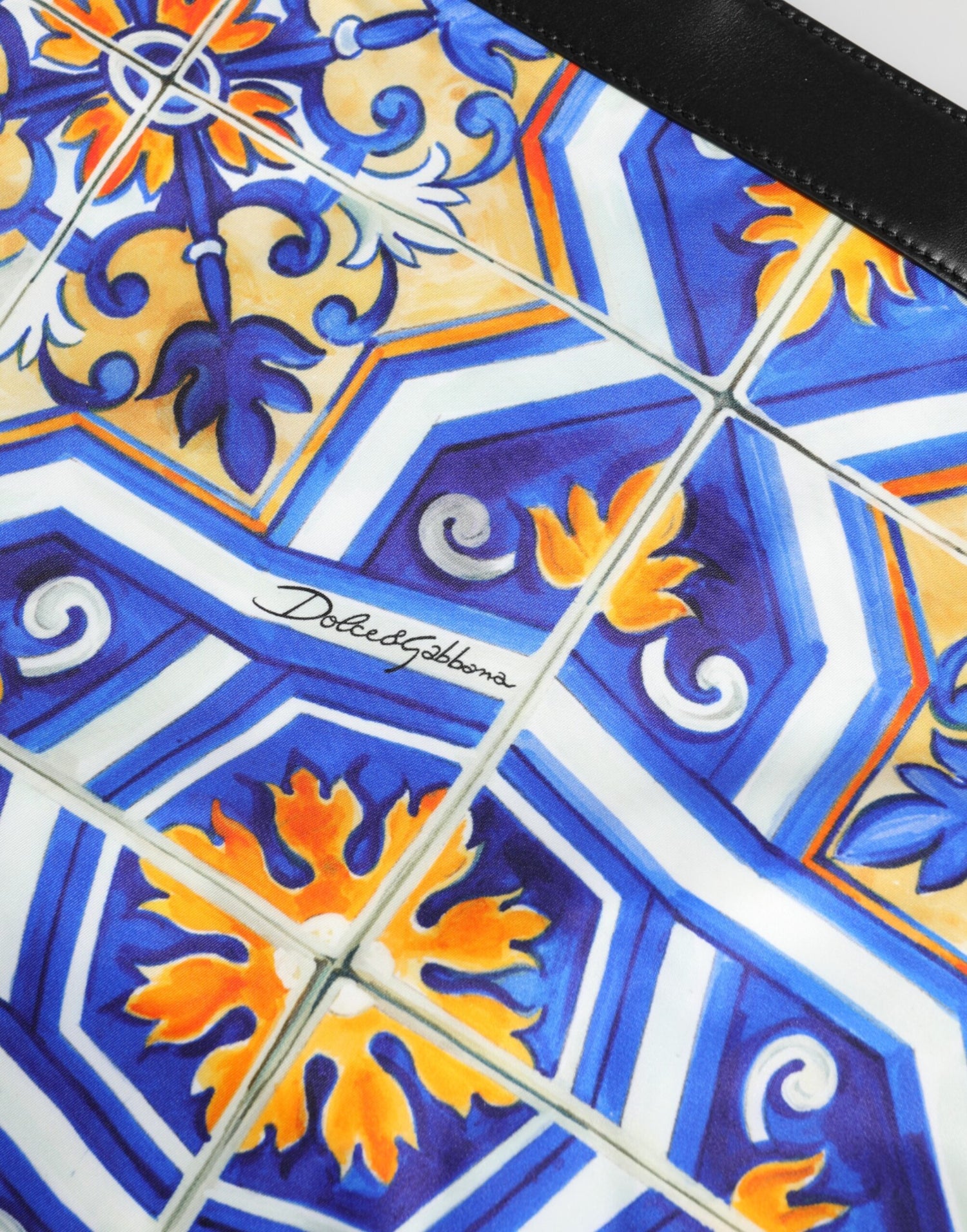 Dolce &amp;amp; Gabbana Multicolor Maiolica Print Tote Axelremsväska