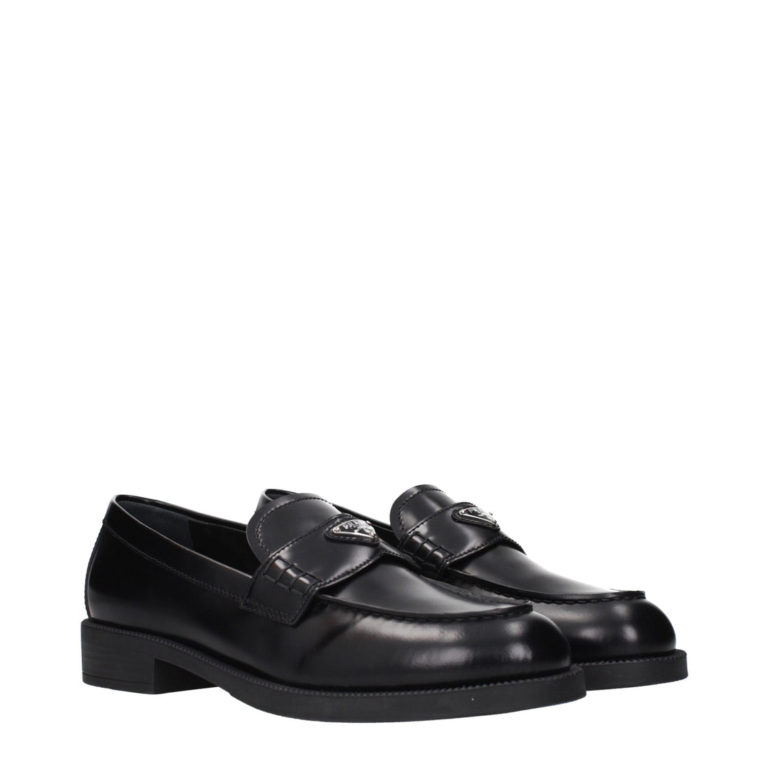 Prada svarta slip-on loafers i läder